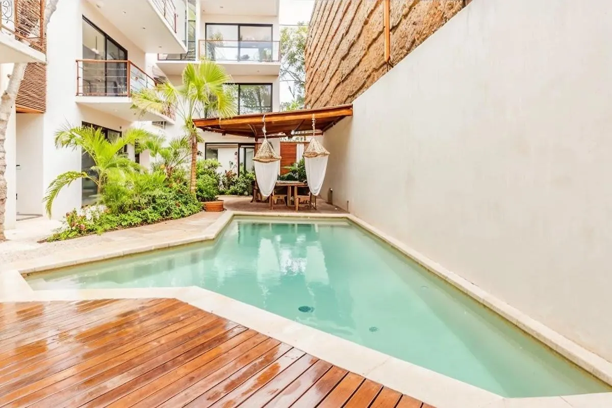 Private Yard & Cool Tub Wifi 1 Bed 3 Guest Apartment Tulum