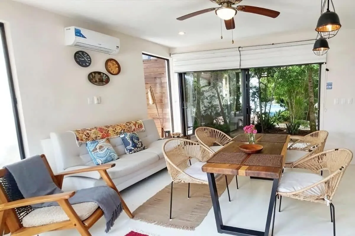 Private Yard & Cool Tub Wifi 1 Bed 3 Guest Apartment Tulum
