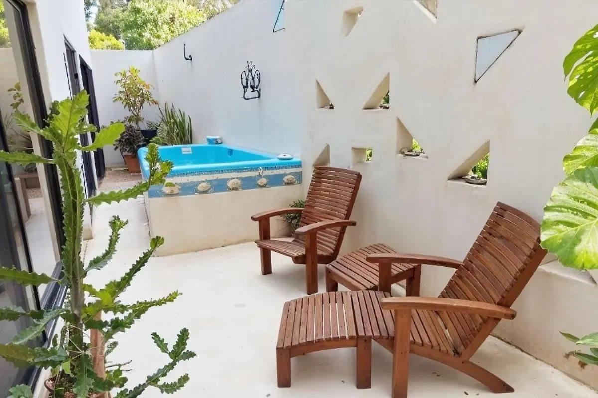 Private Yard & Cool Tub Wifi 1 Bed 3 Guest Apartment Tulum Mexico